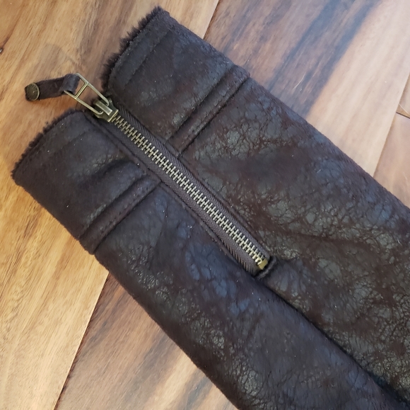 Jacket - Picture 5 of 6